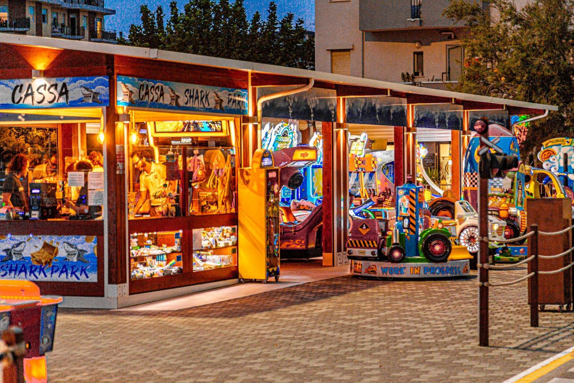 ואלוורדה Hotel Luca מראה חיצוני תמונה